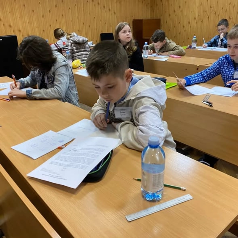 IV Всеукраїнська олімпіада з математики для учнів 5-7 класів імені Юлії Здановської 2024 slide 2